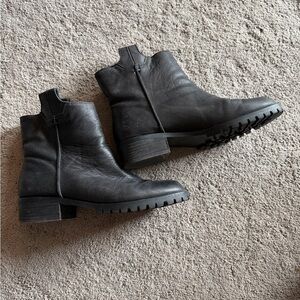 Splendid Black Ankle Boots